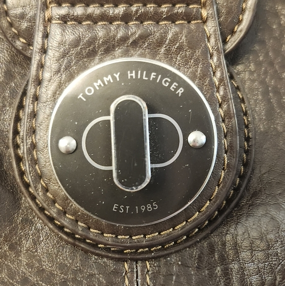 Tommy Hilfiger (1985) Women's Brown Purse Faux Leather Handbag - Picture 11 of 16